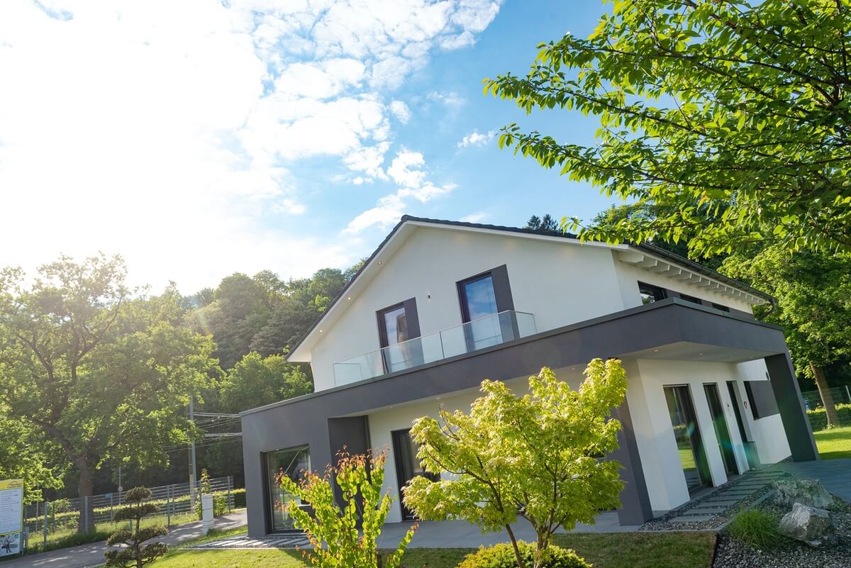 Ulmer Hausbau Center: Die große Musterhausausstellung in Süddeutschland, gleich an der Ulm-Messe Ihr Traumhaus erleben. Mi-So 12-17 Uhr, Eintritt frei. 